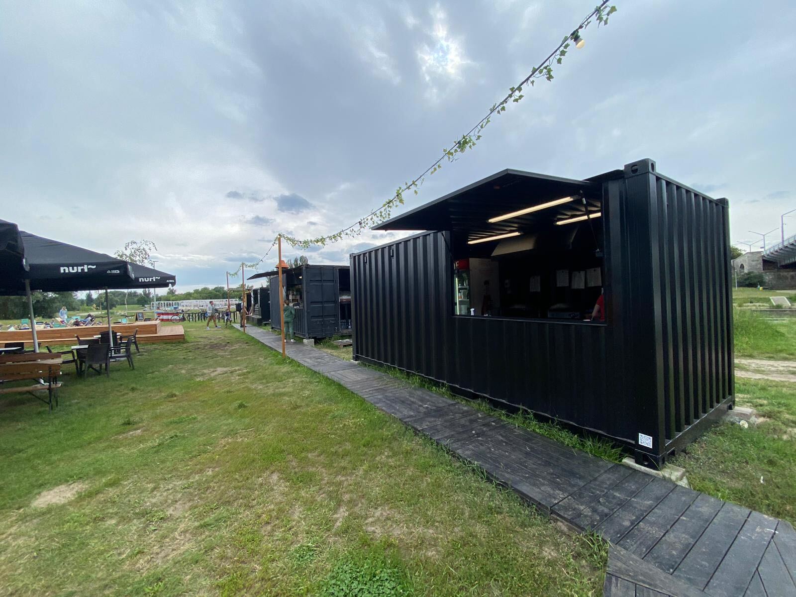 Our first modified bar container | Omida VLS