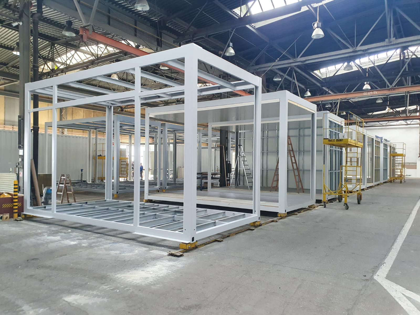 Modular containers — a visit to our business partner | Omida VLS