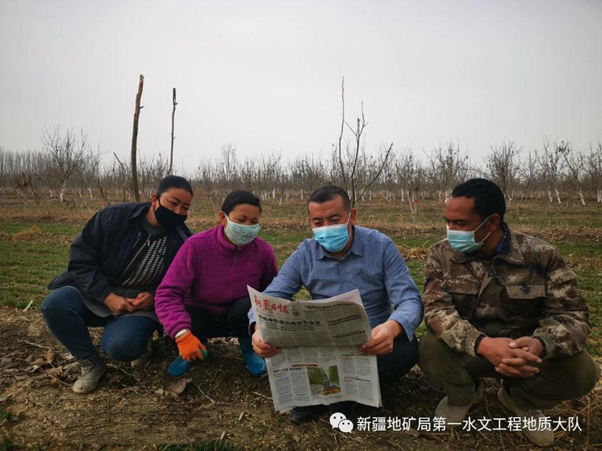 Cadres disseminate the Party’s policies to a Uyghur family