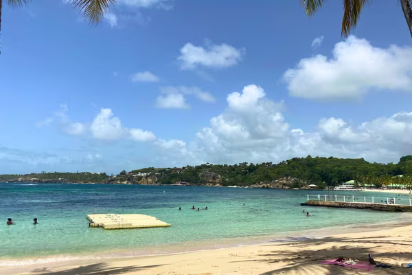 sainte anne en guadeloupe plage de la caravelle