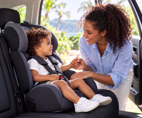 Child car seat for your family stay – Europcar Guadeloupe