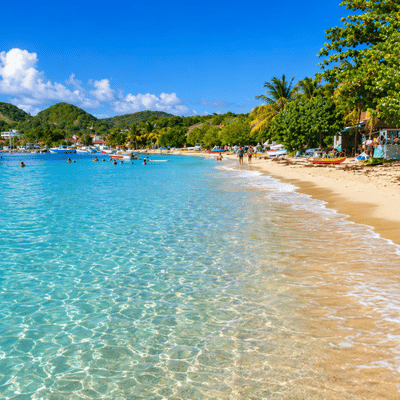 Plage de Pompierre aux Saintes en Guadeloupe
