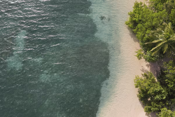 vue arienne port-louis Guadeloupe 600x400