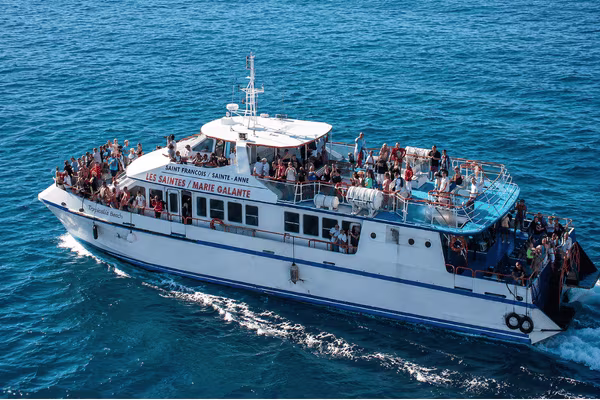 Excursion en bateau vers les Saintes en Guadeloupe