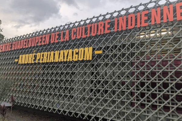 Visite guidée du Centre Guadeloupéen de la Culture Indienne - André Périanayagom
