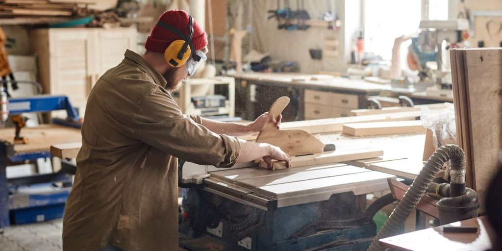 Table Saw Sled: How To Build a Table Saw Crosscut Sled