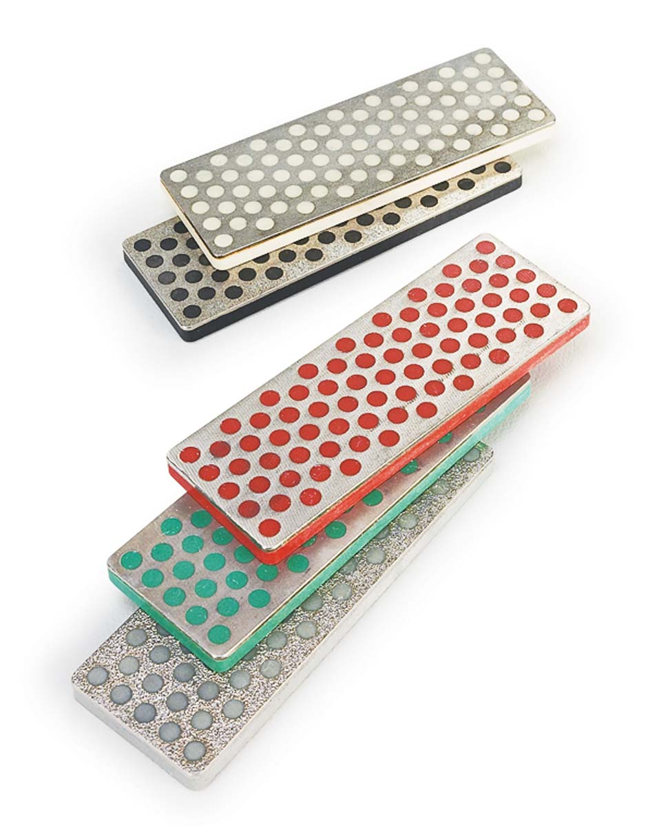 diamond 220- and 450-grit plates come with the system