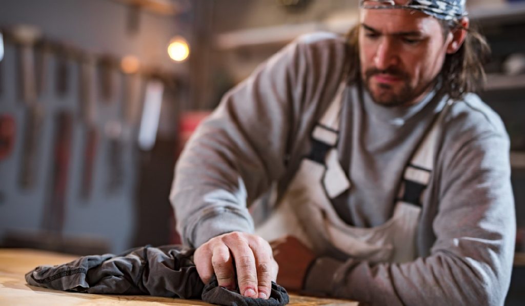 Paper Towels vs. Shop Towels: What Is the Difference?