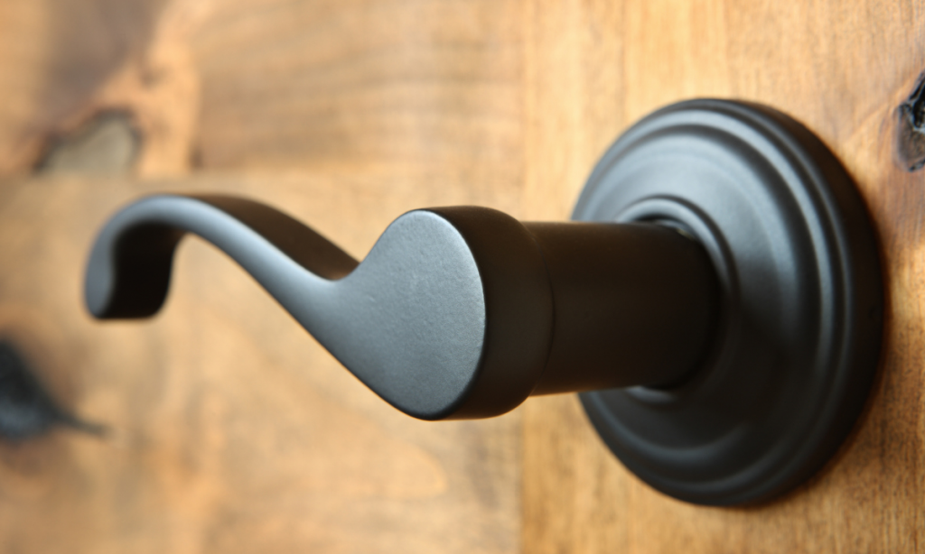 How To Choose the Right Front Door Knob for Your Home