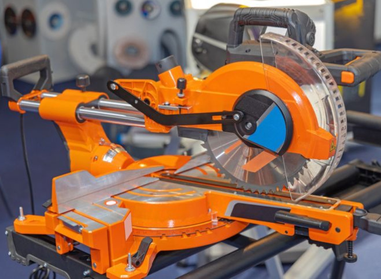 The Best Sliding Miter Saws for More Accurate Cuts