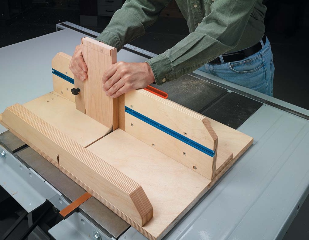 making first cut with table saw and help 0f stop block