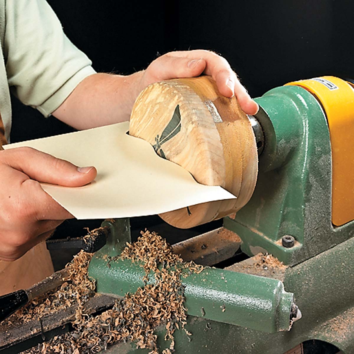 using round-nose scrapper on on lid profile