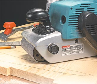 Belt Sander Technique: Crossgrain Sanding for Flat Panels