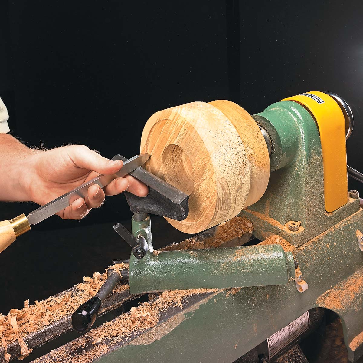 creating recess in the box to fit the lid