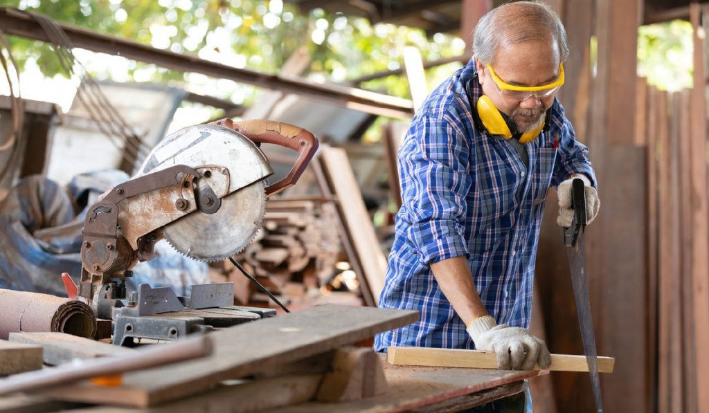 A Step-by-Step Guide to Properly Sharpen a Hand Saw