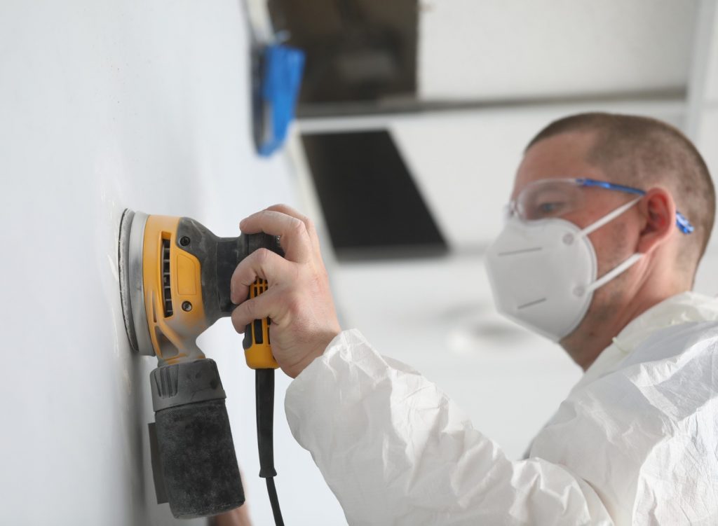 5 Tips for Efficiently Sanding Drywall That Decrease Dust