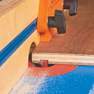 How to Cut Accurate Grooves with a Router Table