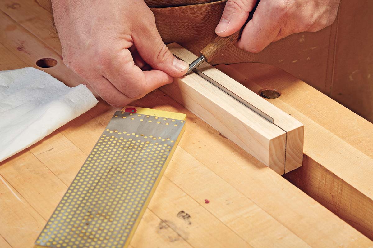 using burnisher shape on card scraper