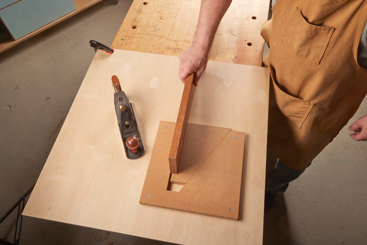 fitting thinner wood piece into diy wedge bench stop