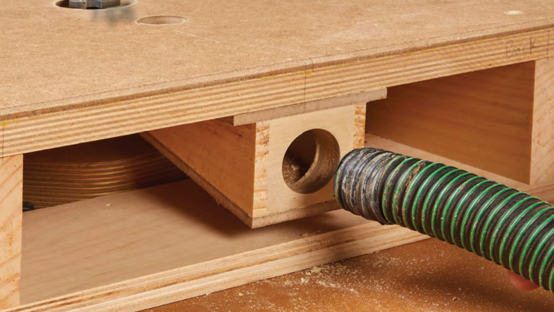 Try This Dust-Free Routing Tip