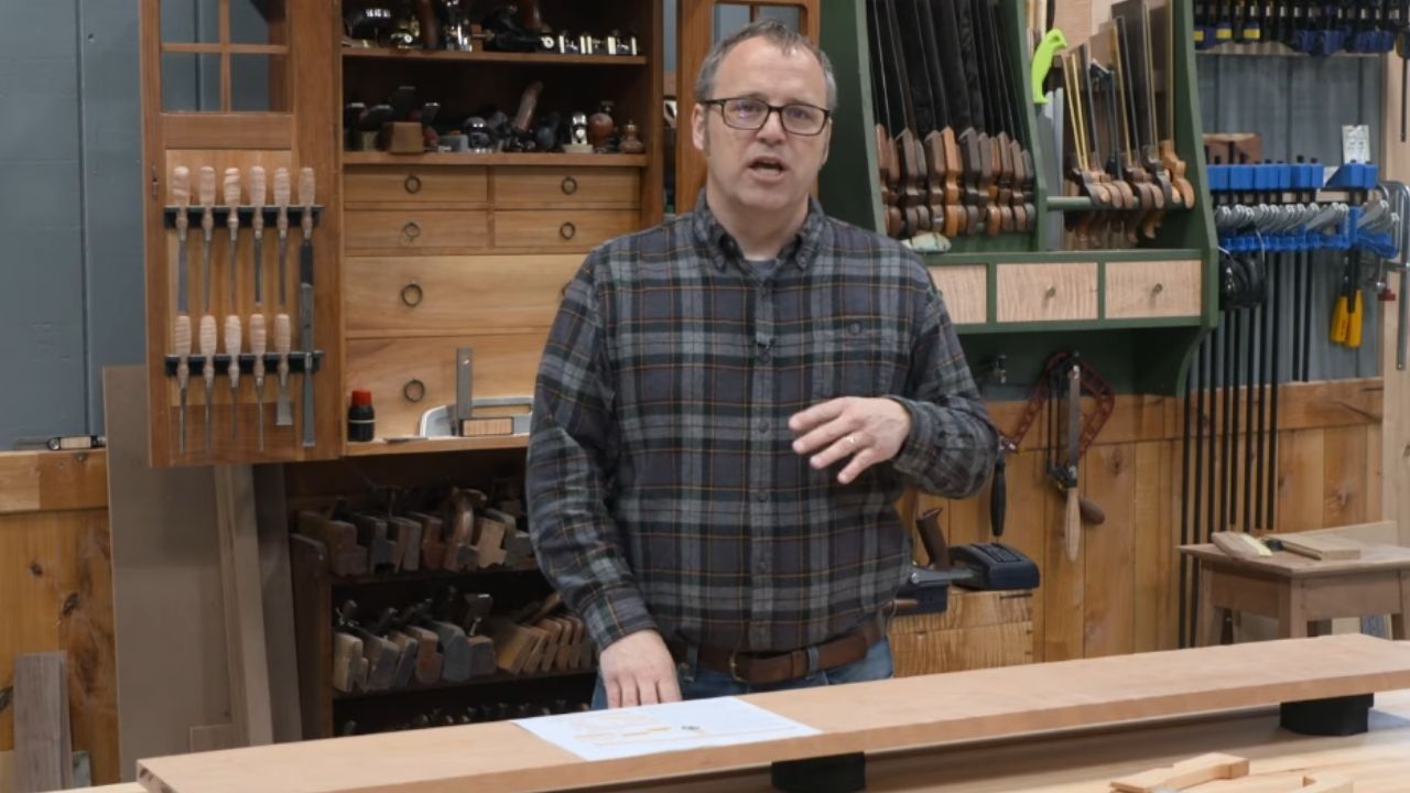 Online Extra: Laying Out the Uprights for the Open Wardrobe