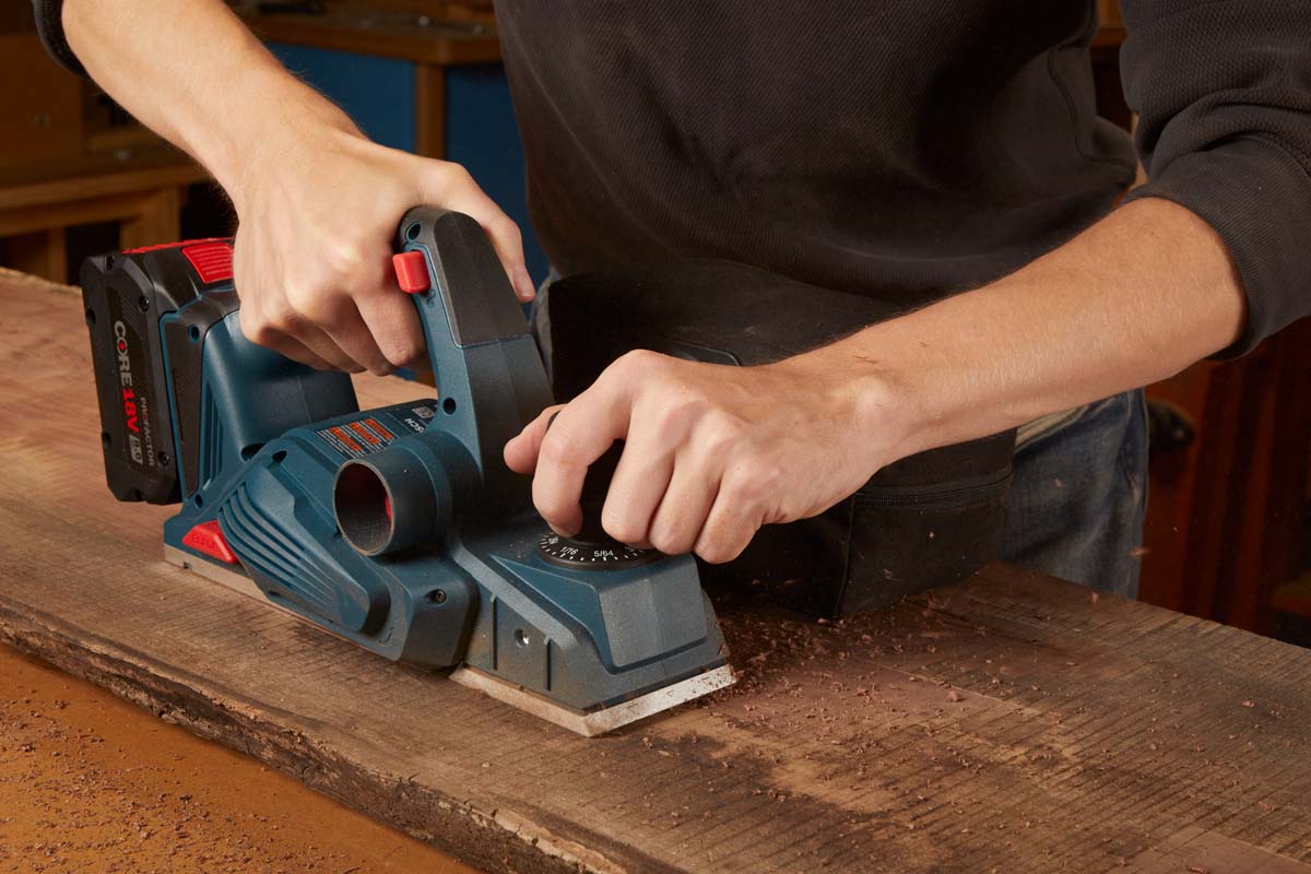 Review: Bosch 18V Cordless Planer