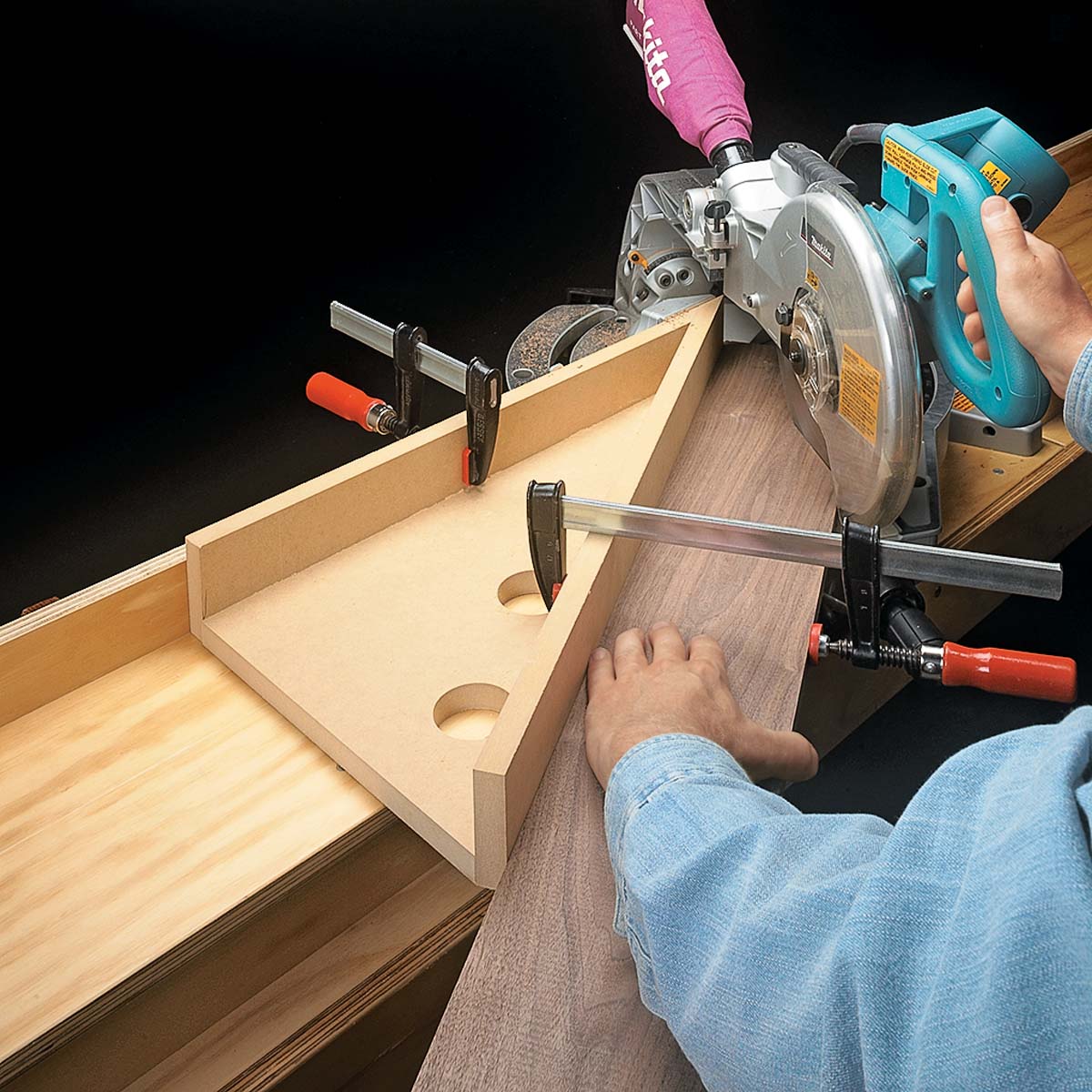 using clamps diy angle jig to cut at an acute angle