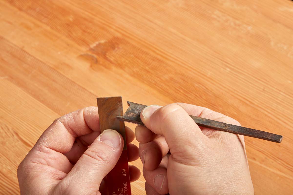 using diamond paddle on bat eared nickers of dado plane