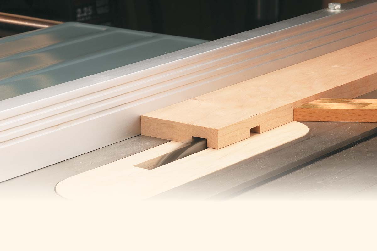 How to Cut Dadoes & Grooves with a Table Saw