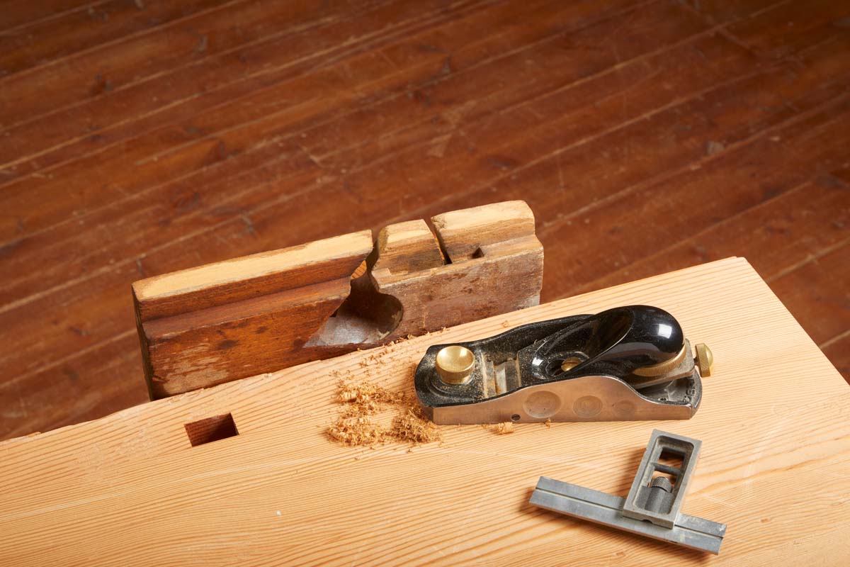 using block plane to smooth wood for square sole