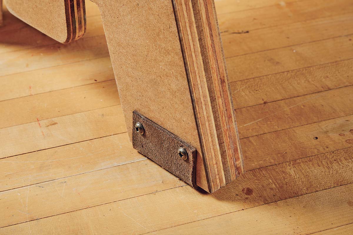 bottom of woodsawhorse with eather strip