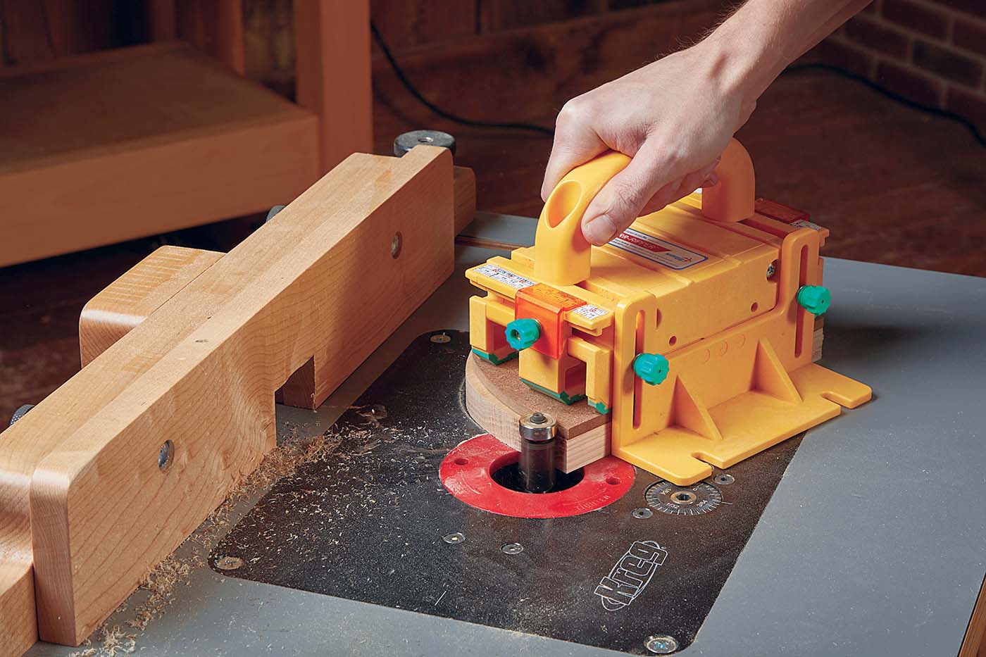 Showing how the balance support works on the Grr-Ripper 3D Pushblock.