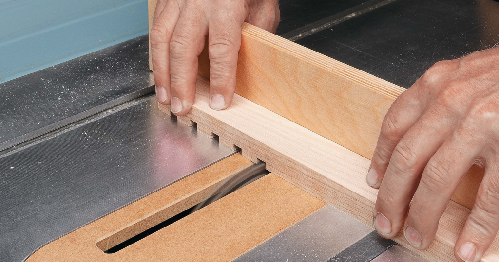 Make Your Own Dentil Molding | Woodsmith