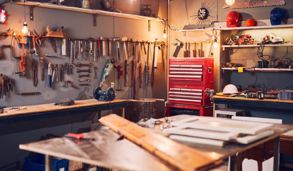 3 Useful Hacks for Organizing Your Garage Workshop