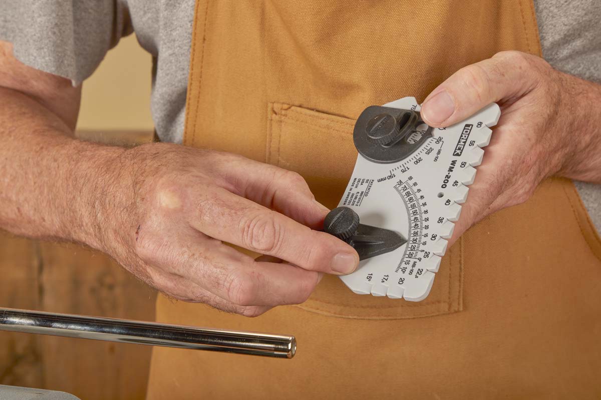 moving dial on angle setting jig