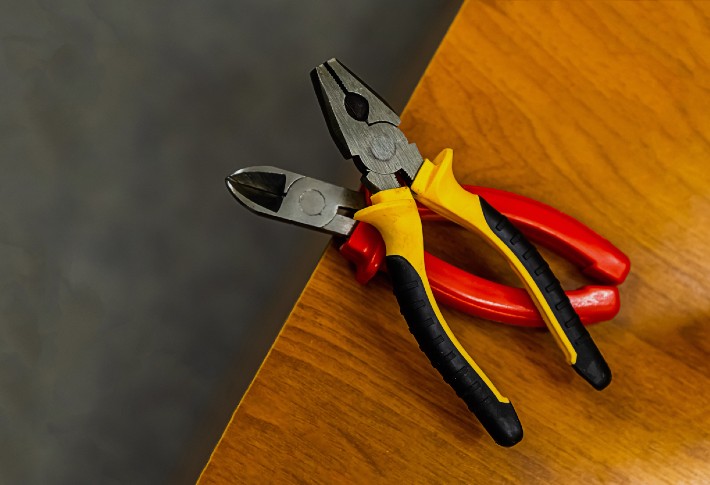 Best Pliers To Buy For Your Everyday Household Works