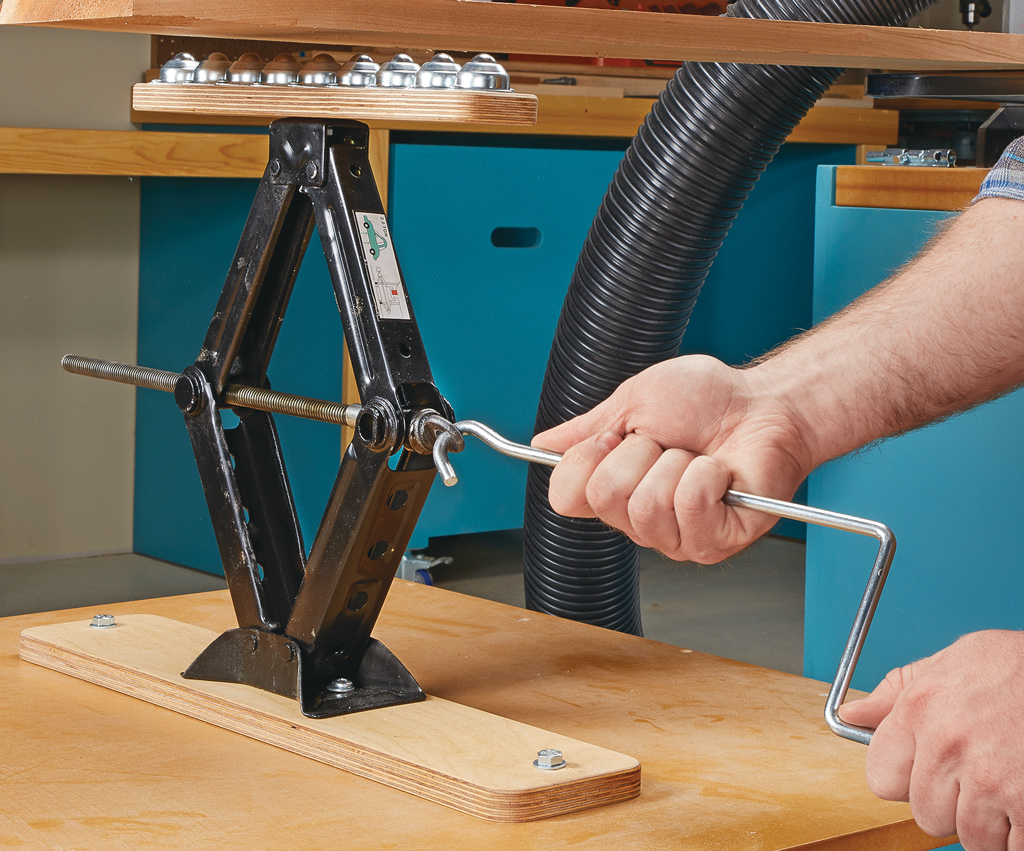 Scissor jack shop stand