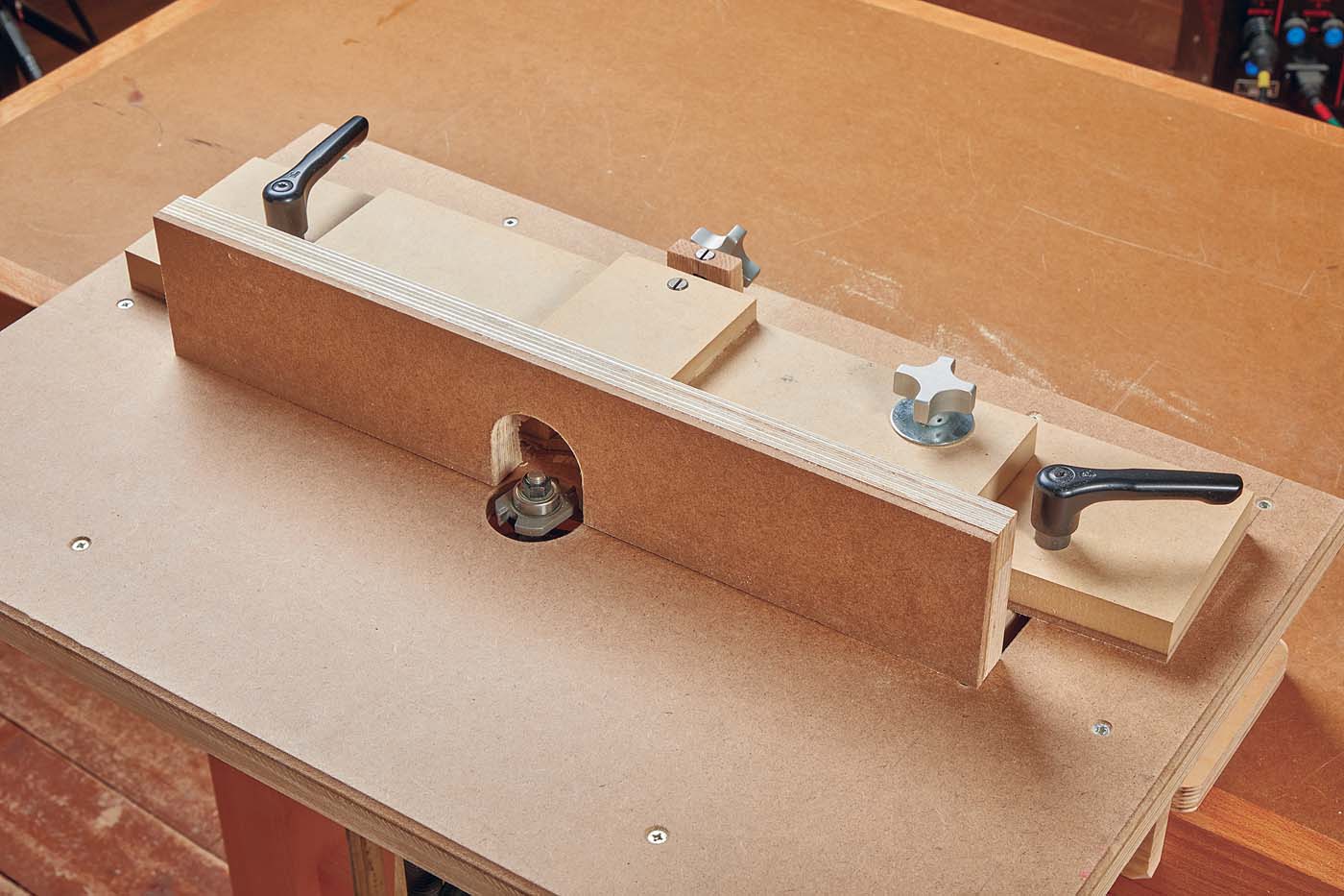 Micro-Adjusting Router Table Fence