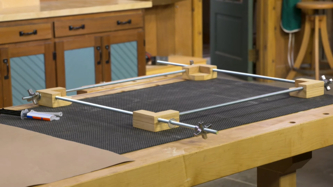 Woodworking Tip: Shop-made Frame Clamp