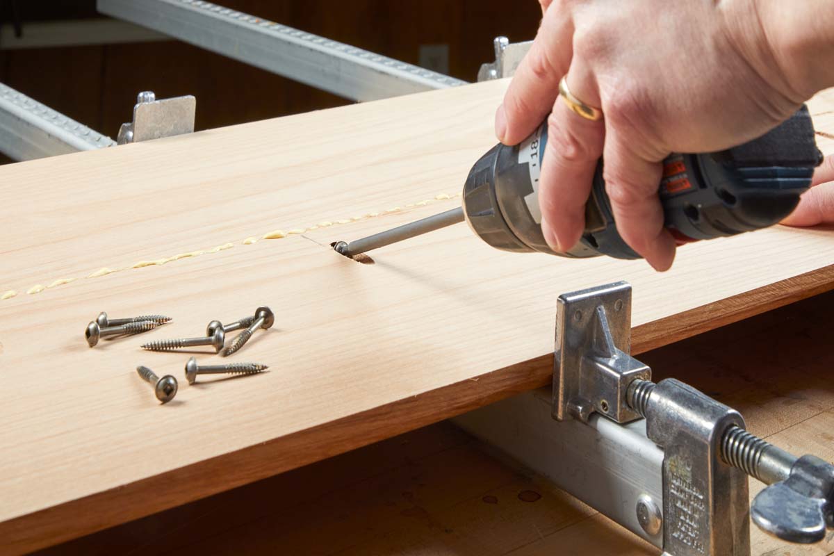 drilling pocket screws into narrow wood