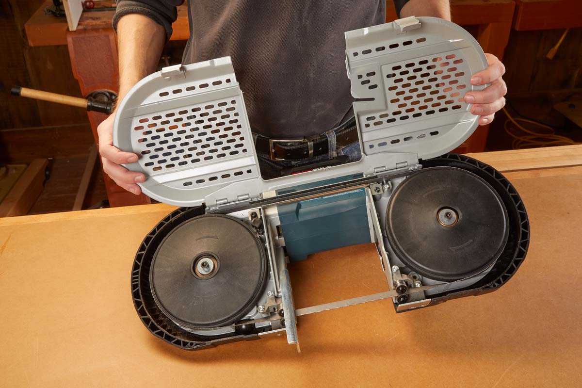 BOSCH DEEP-CUT BAND SAW cover plate