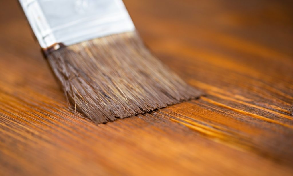 How Do You Make Oil Varnish?