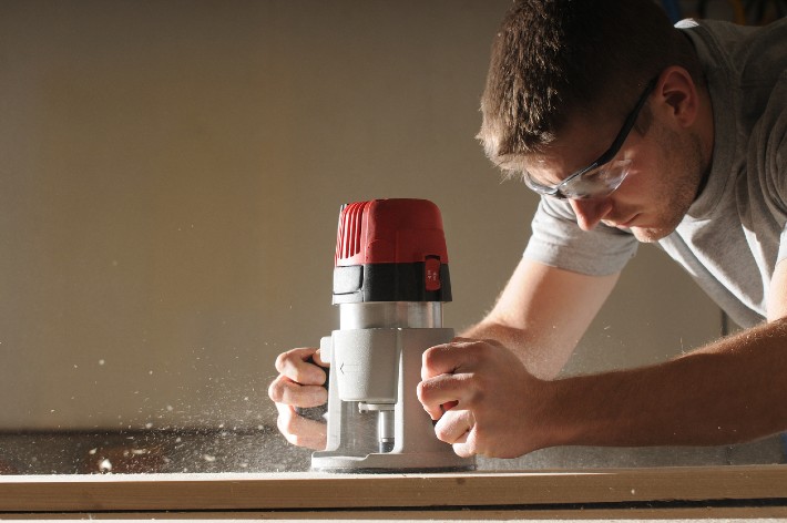 Best Compact Routers for Cordless Precision
