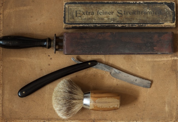 Best Strops for Knives To Polish Them Well