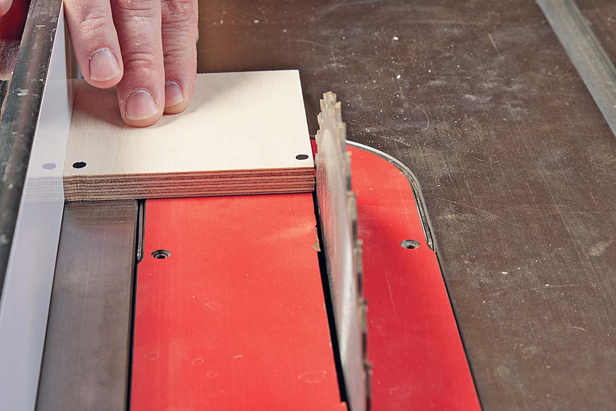 A Table Saw Alignment Helper