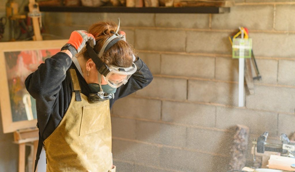 What Does a Respirator Protect You From?
