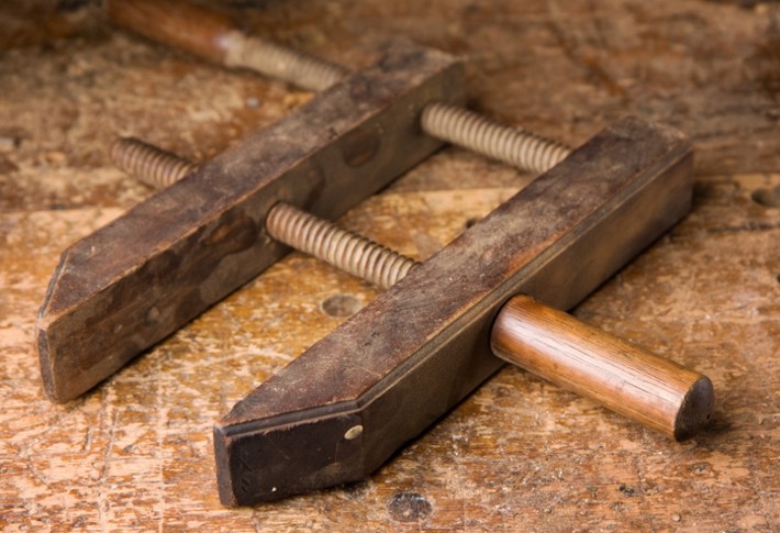 The Best Handscrew Clamp for Gluing, Painting, and Building