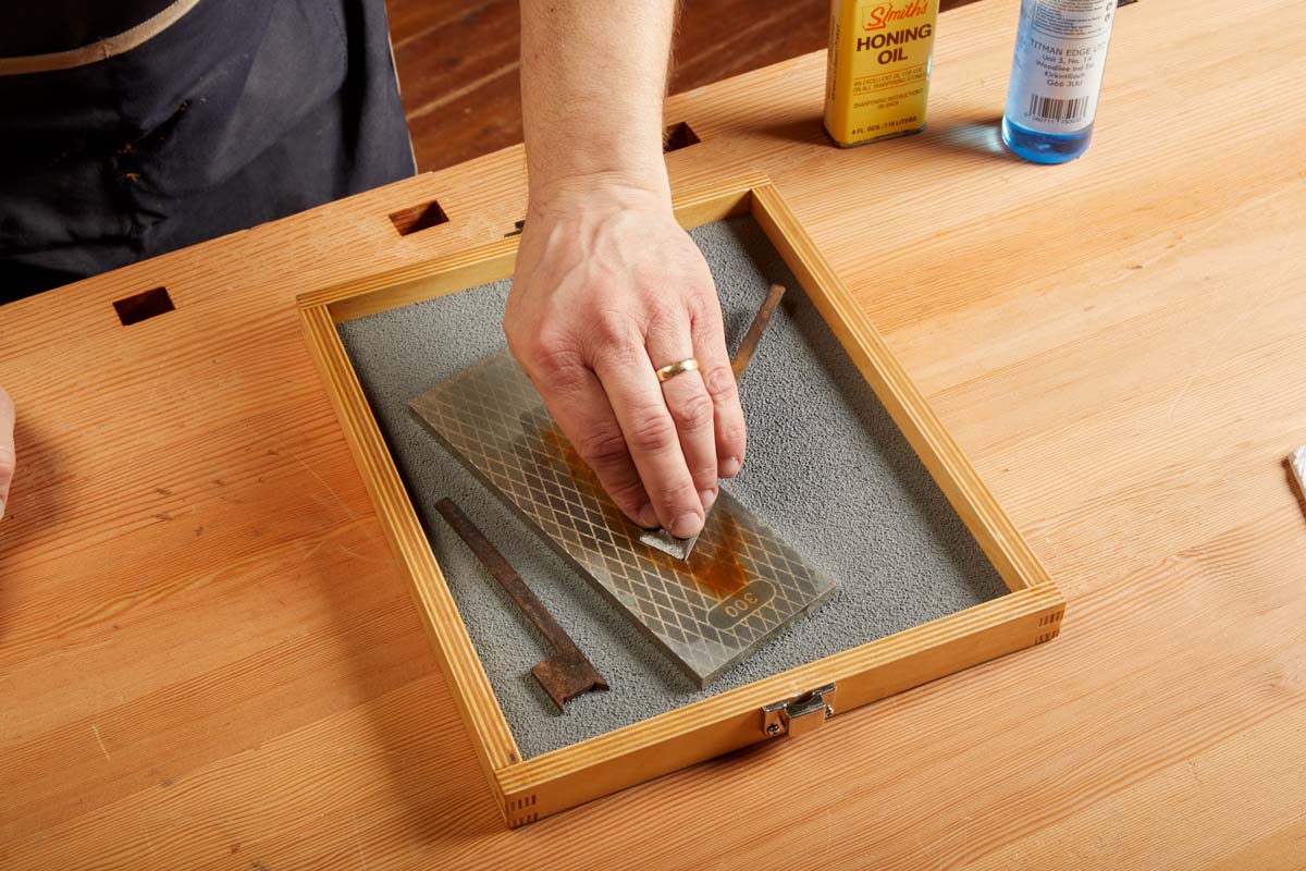 using diamond stone to sharpen dado blade