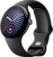 De voorkant van de zwarte Pixel Watch 5