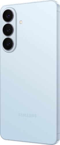 Achterkant van de lichtblauwe Samsung Galaxy S26 plus, rechtsom gedraaid